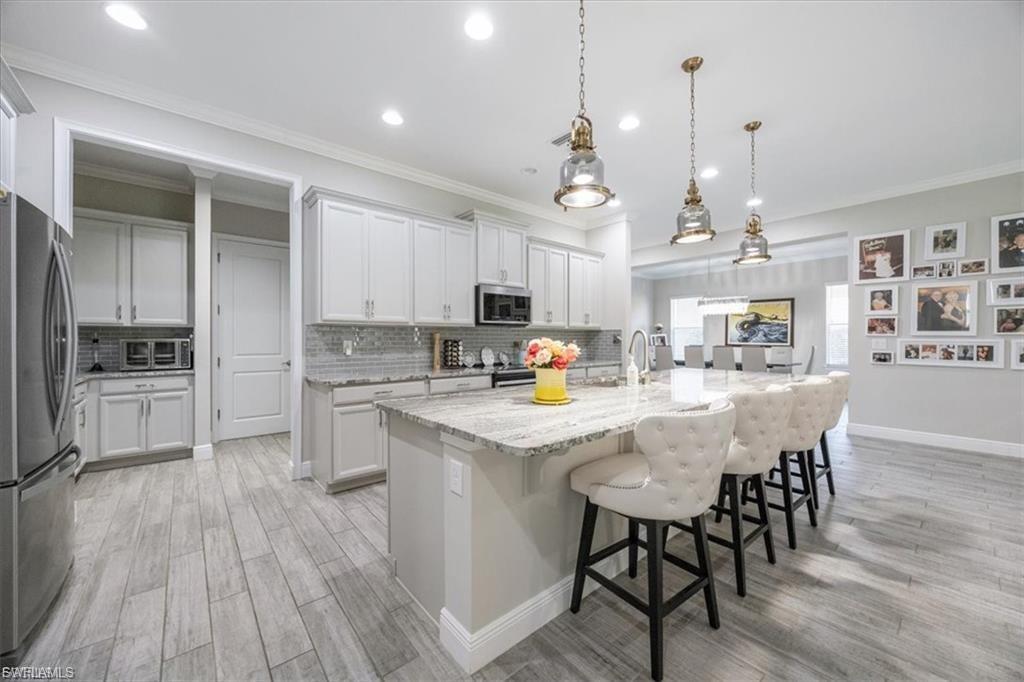 COMPASS LANDING - Residential