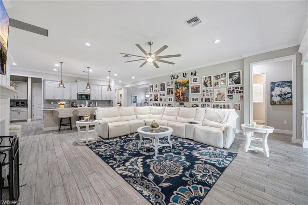 COMPASS LANDING - Residential