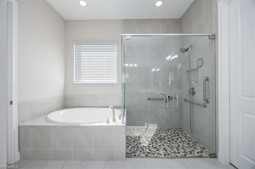 COMPASS LANDING - Residential