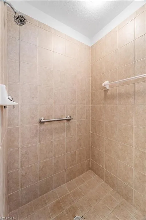 Naples, Florida 34119, United States, 3 Bedrooms Bedrooms, ,2 BathroomsBathrooms,Residential,Active,164515