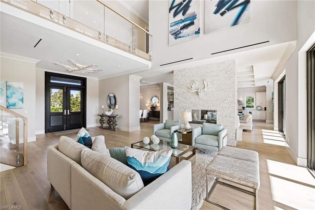 LANDINGS AT BEARS PAW - Residential