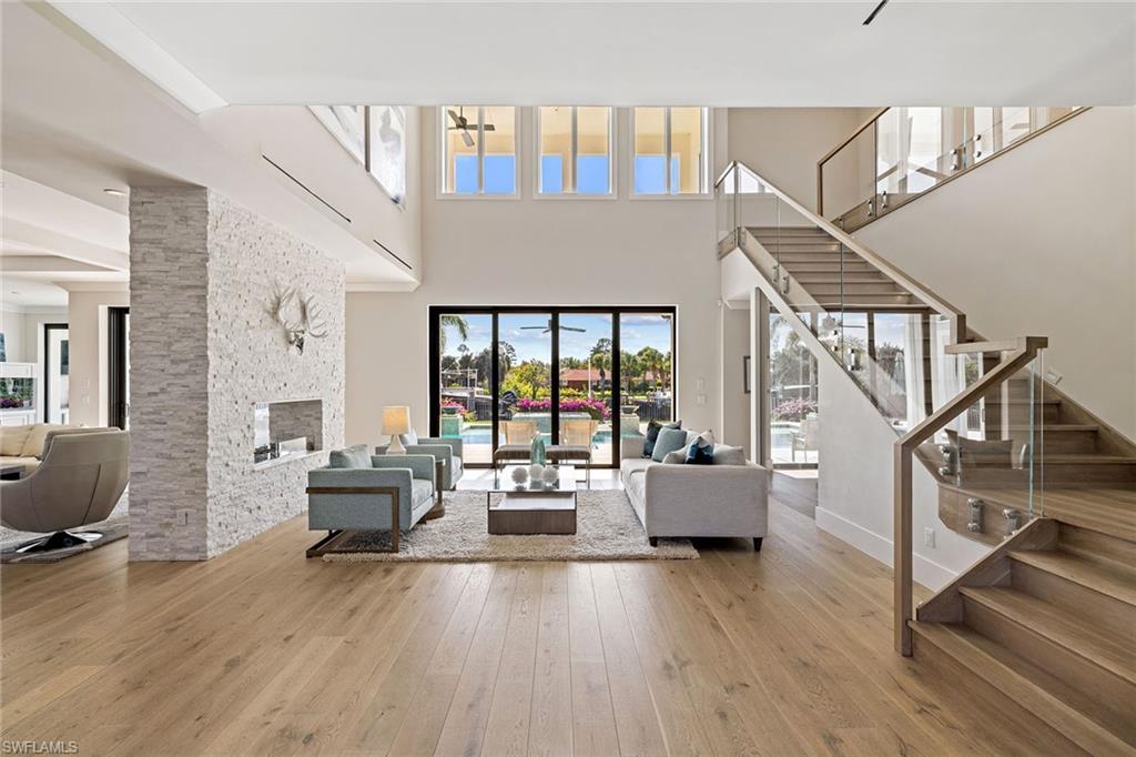 LANDINGS AT BEARS PAW - Residential