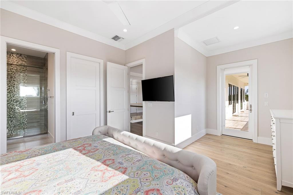 LANDINGS AT BEARS PAW - Residential