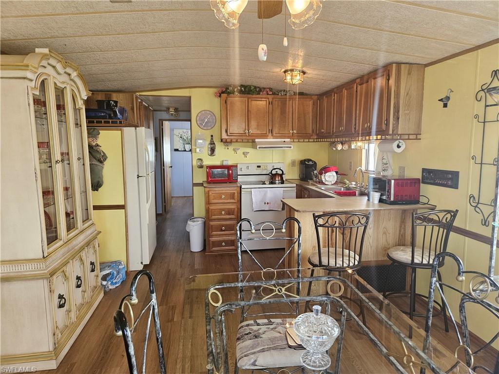 ENCHANTING SHORES - Residential