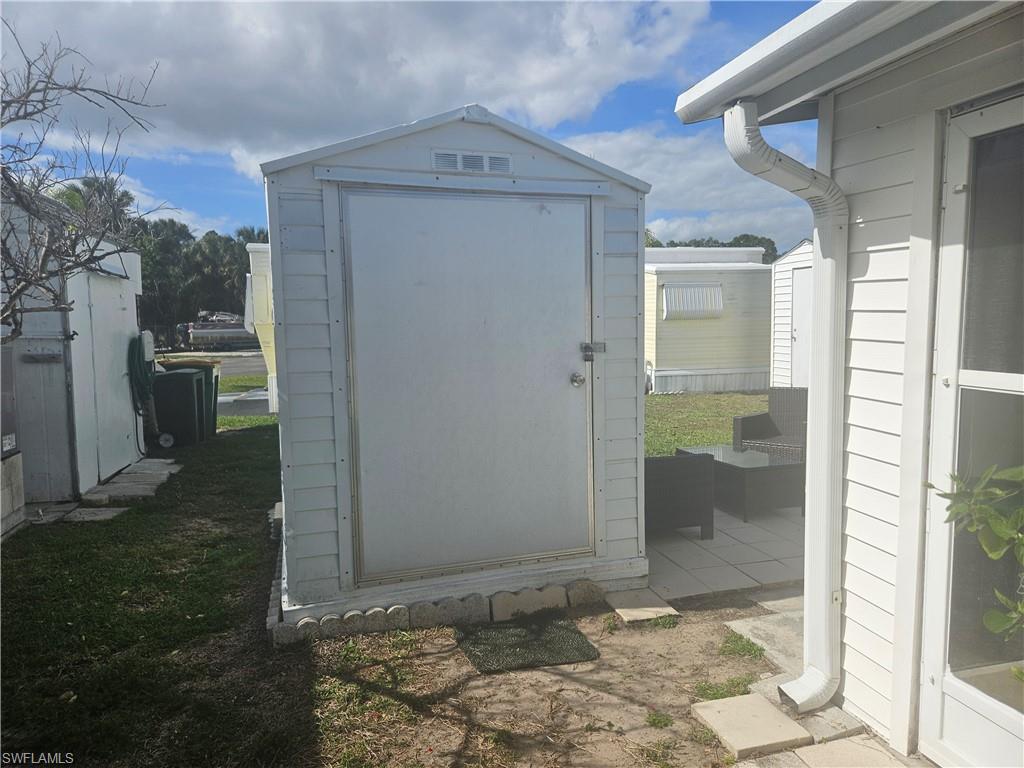 ENCHANTING SHORES - Residential