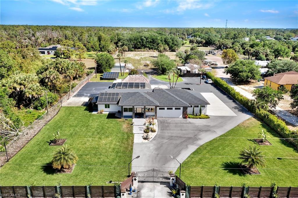 GOLDEN GATE ESTATES - Residential