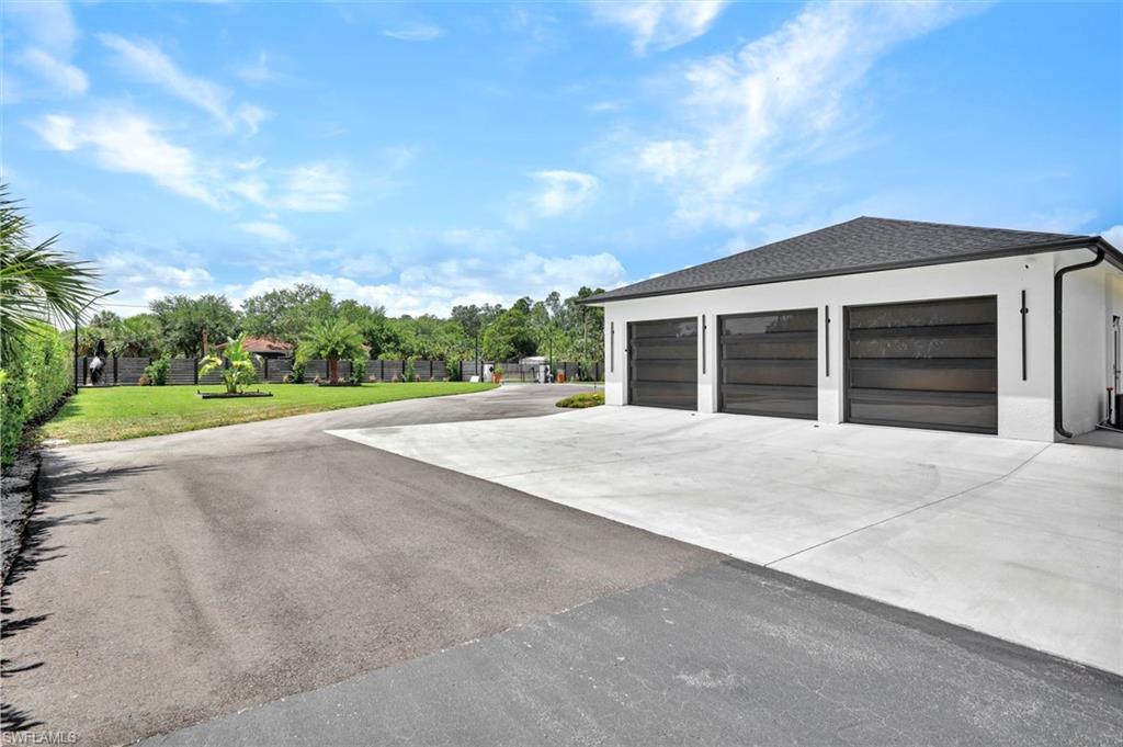 GOLDEN GATE ESTATES - Residential