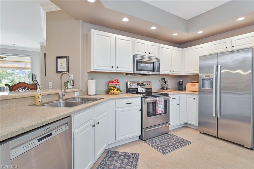 GARDEN LAKES - Residential