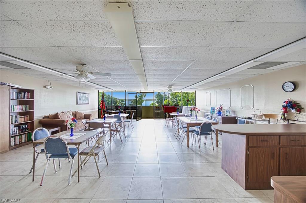 CHARLOTTE SHORES - Residential