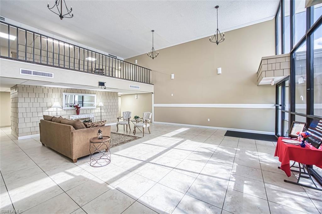 CHARLOTTE SHORES - Residential