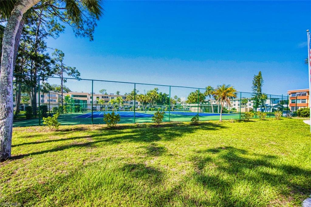 CHARLOTTE SHORES - Residential