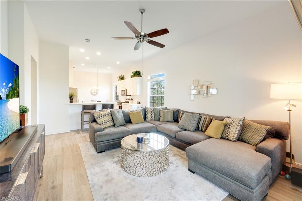 LAGUNA - Residential