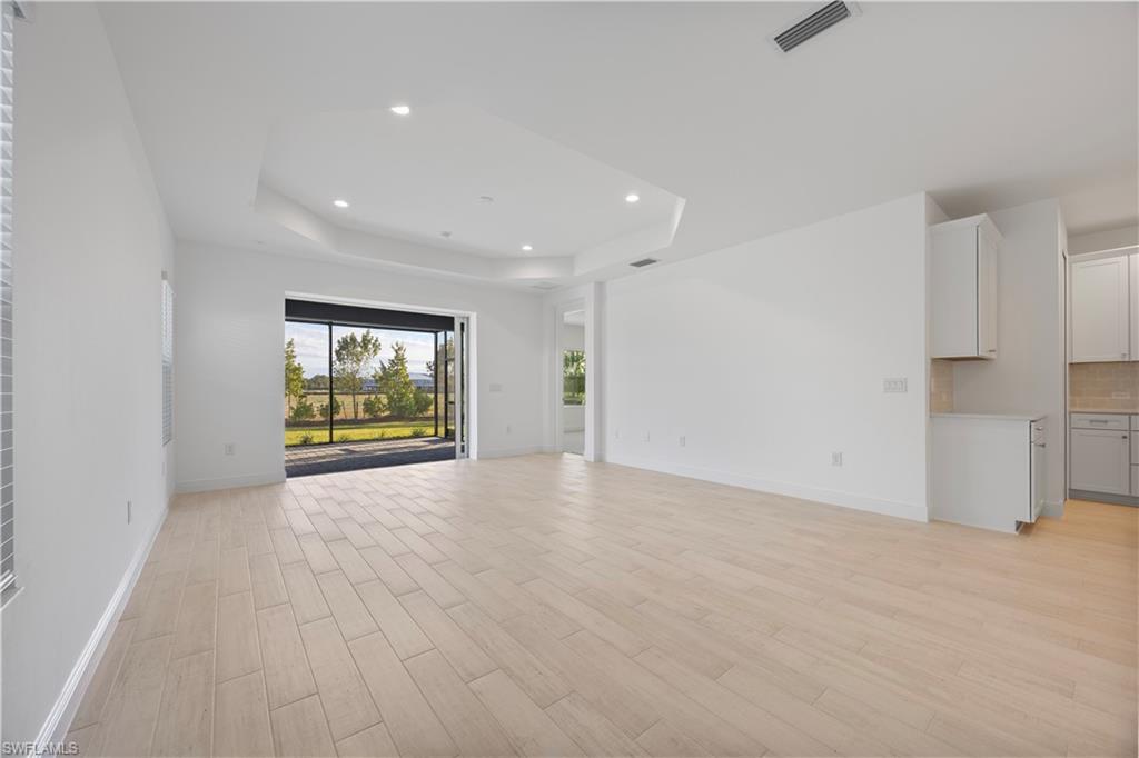 SKYSAIL - Residential