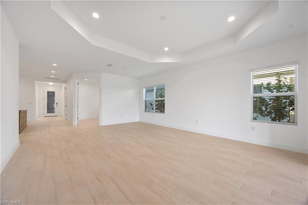 SKYSAIL - Residential