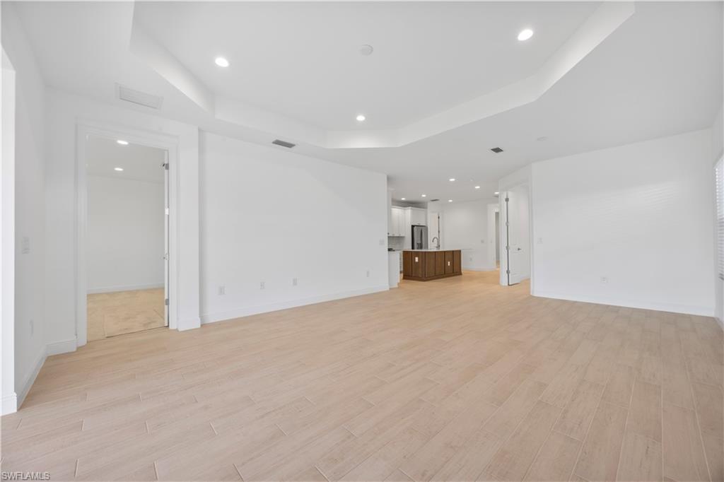 SKYSAIL - Residential