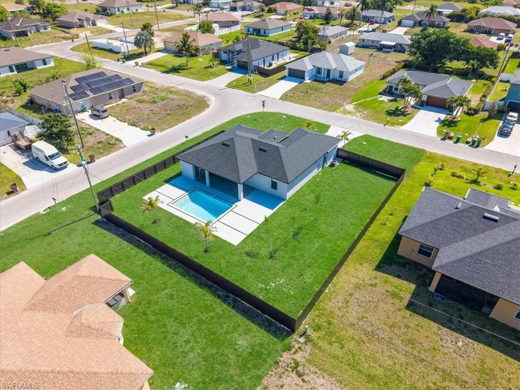 CAPE CORAL - Residential