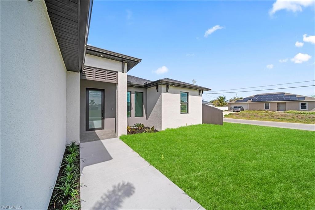 CAPE CORAL - Residential