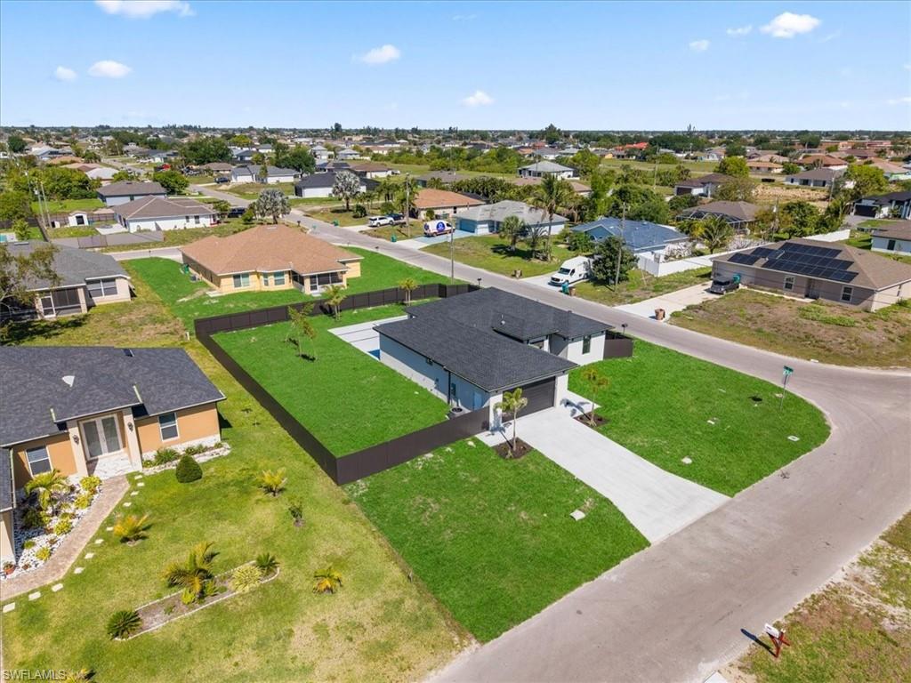 CAPE CORAL - Residential