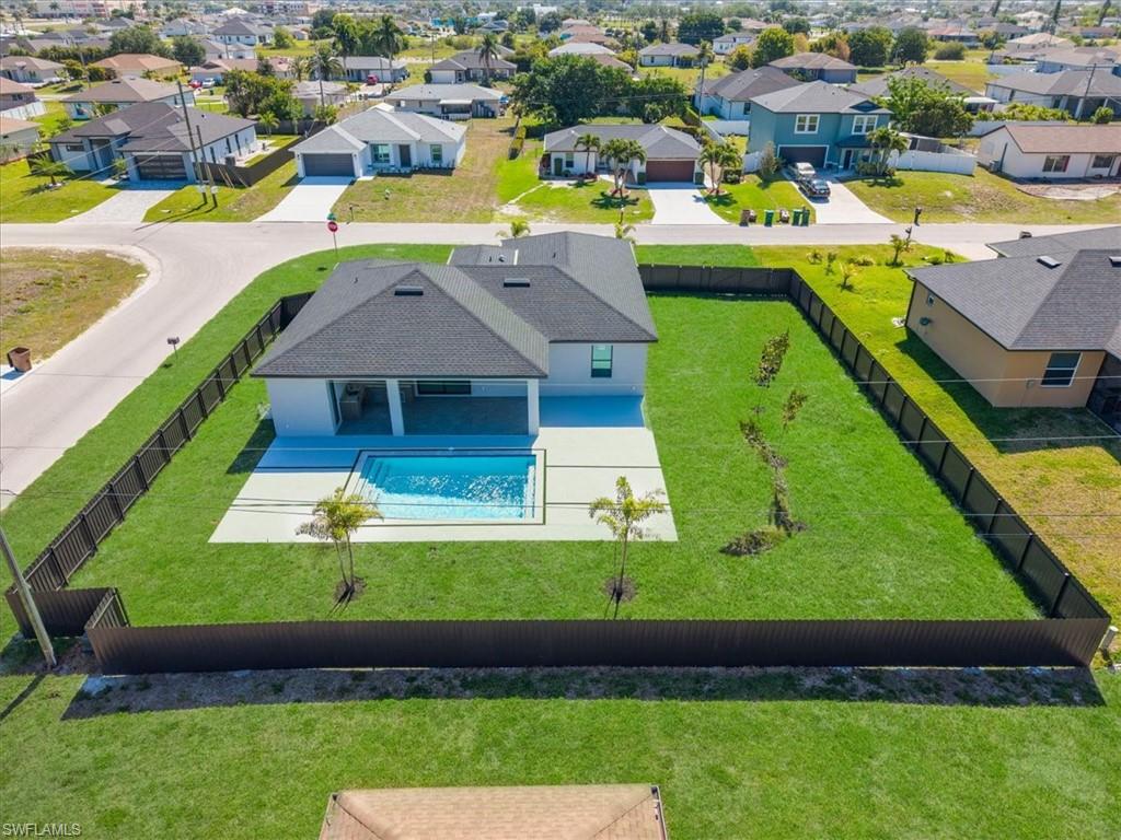 CAPE CORAL - Residential