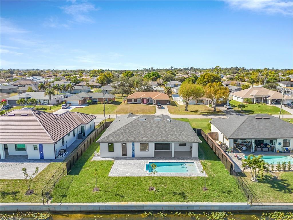 CAPE CORAL - Residential