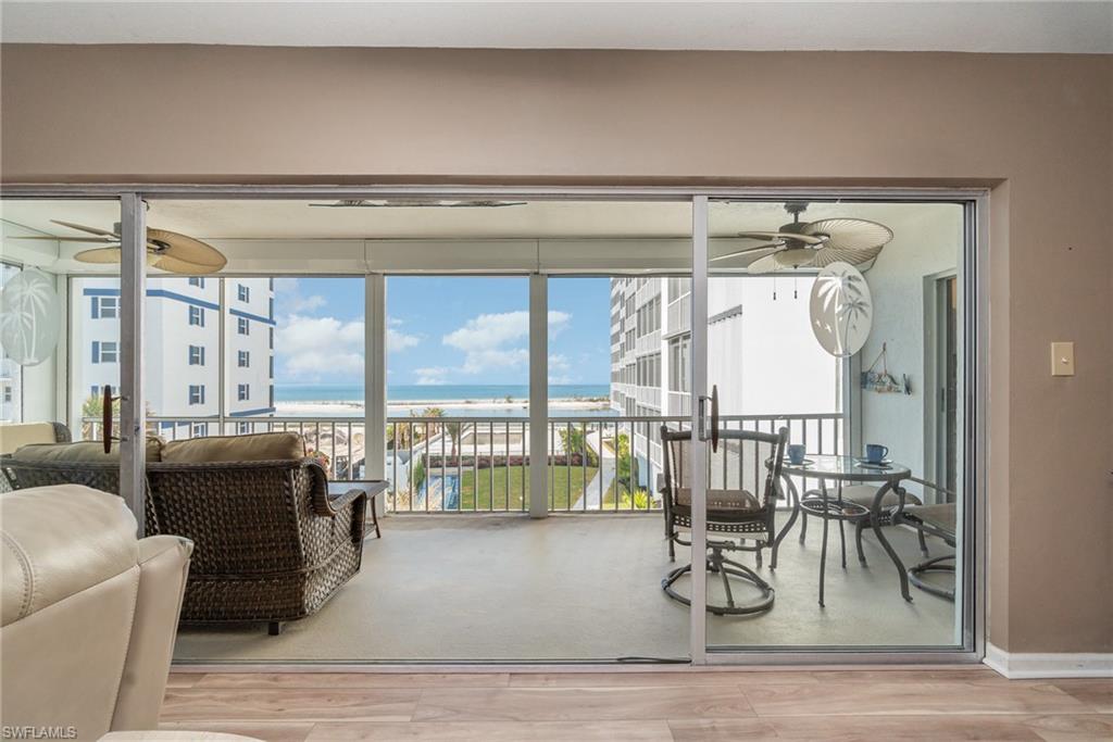 ISLAND REEF CLUB - Residential