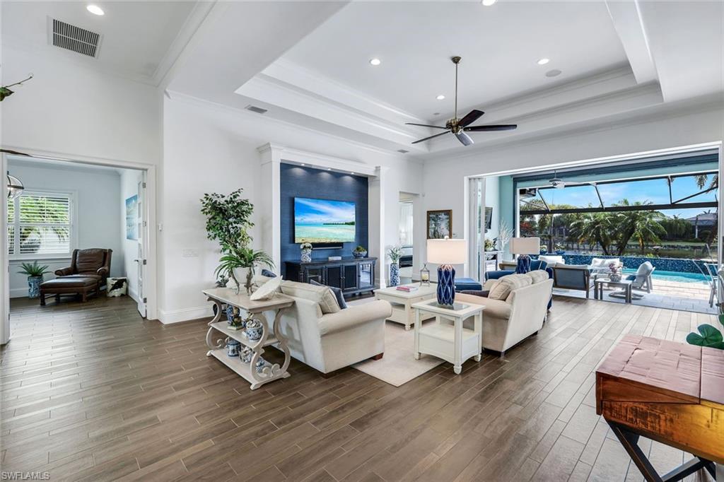ISLES OF COLLIER PRESERVE - Residential