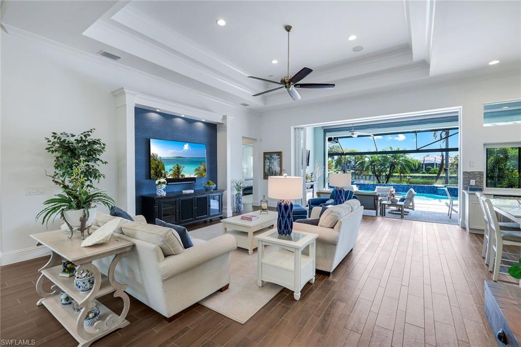 ISLES OF COLLIER PRESERVE - Residential