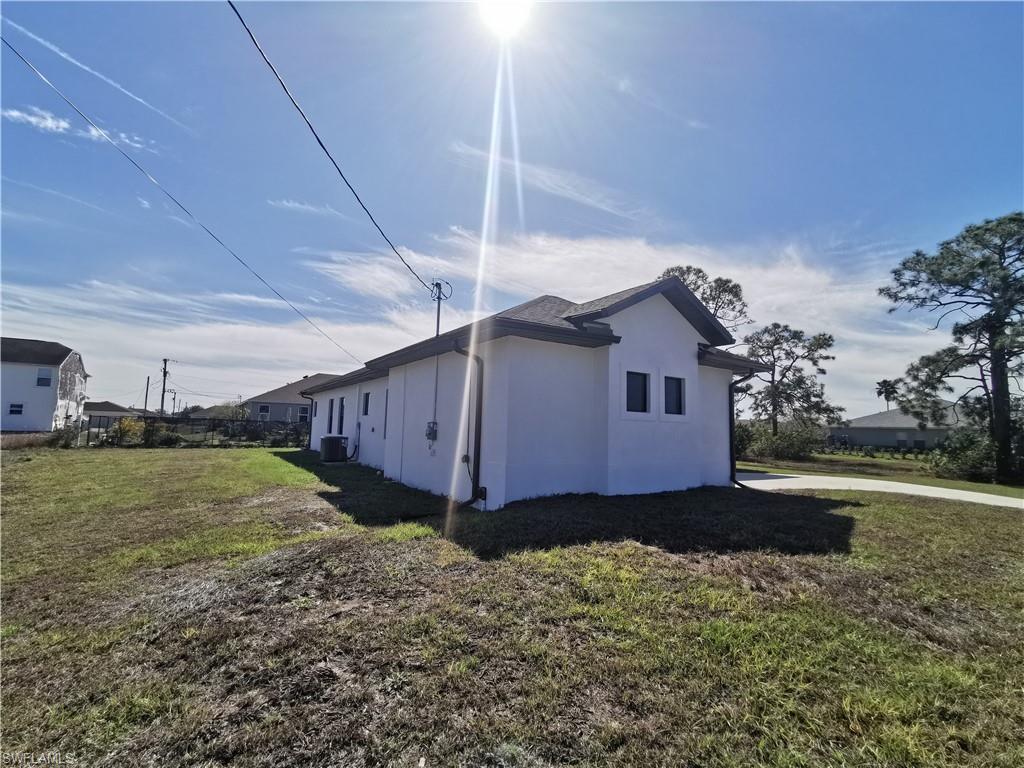 CAPE CORAL - Residential