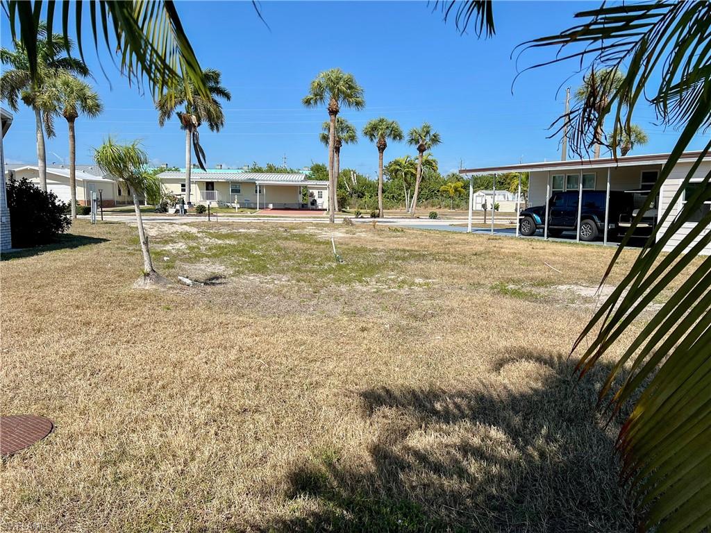 BAYSIDE ESTATES - Land