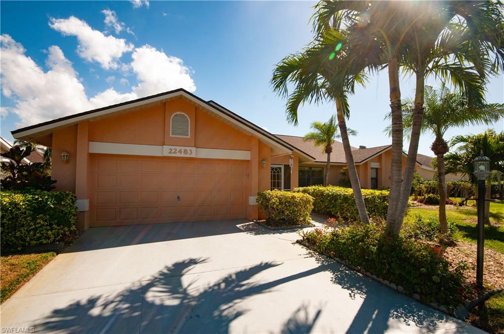 FOUNTAIN LAKES - Residential