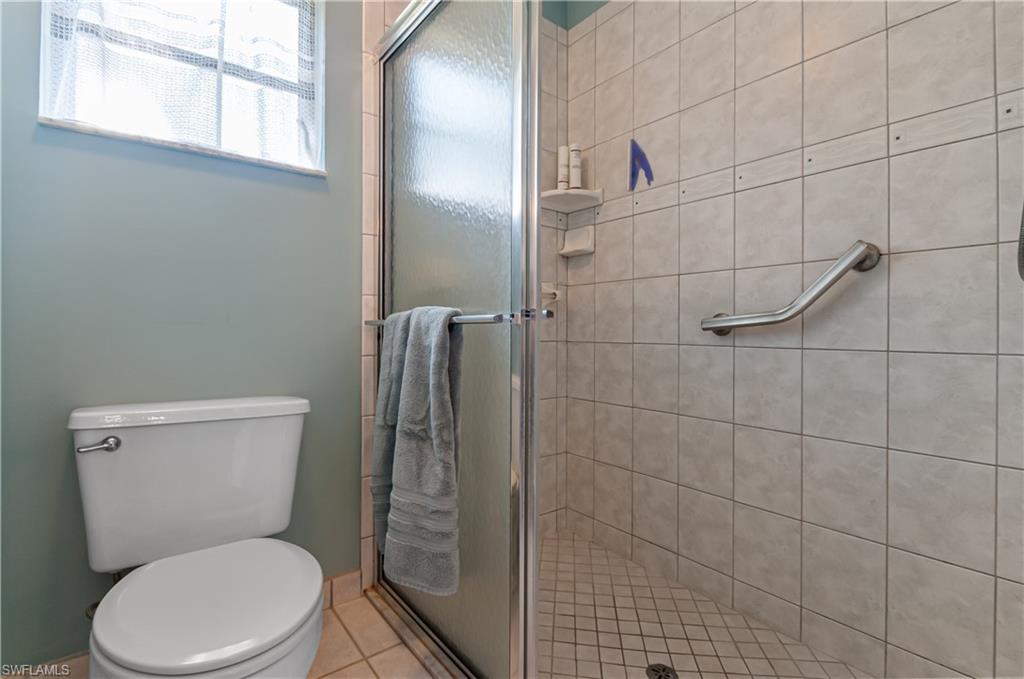 FOUNTAIN LAKES - Residential