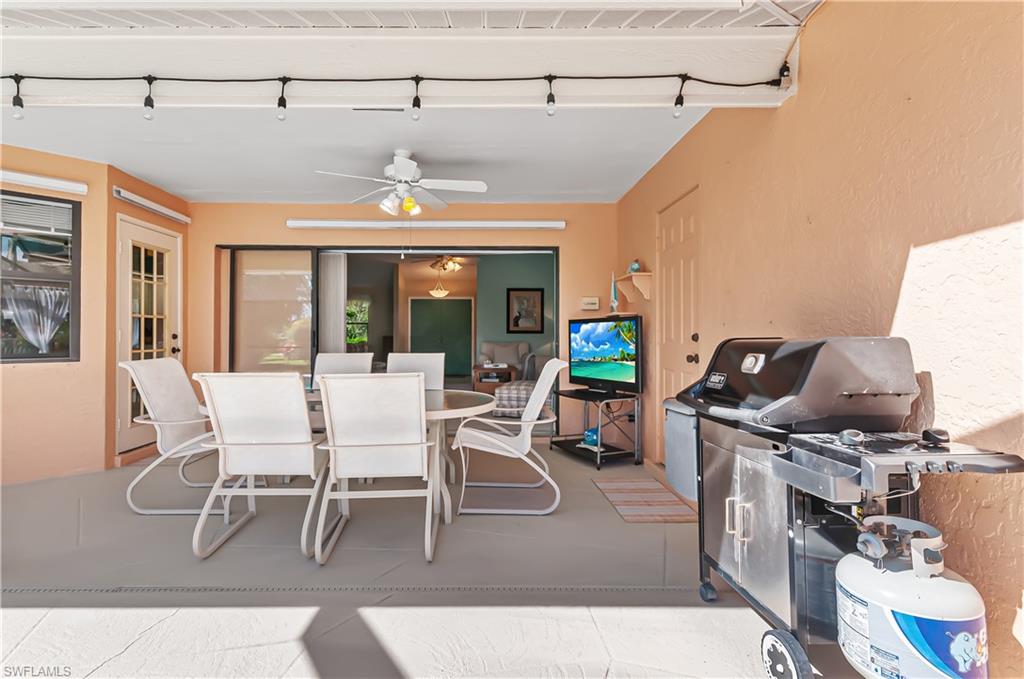 FOUNTAIN LAKES - Residential