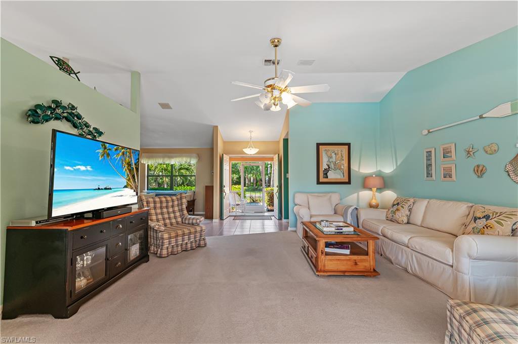 FOUNTAIN LAKES - Residential