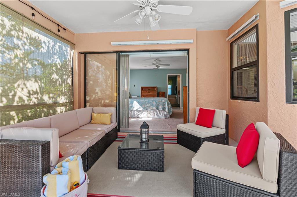 FOUNTAIN LAKES - Residential