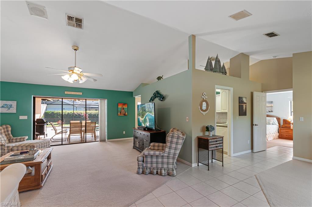 FOUNTAIN LAKES - Residential