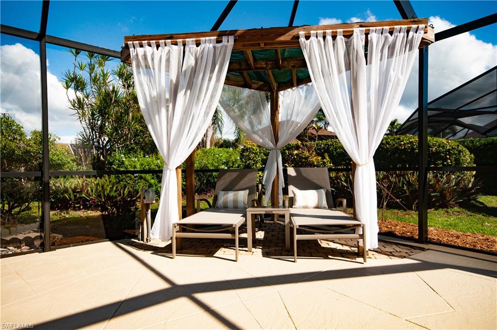 FOUNTAIN LAKES - Residential