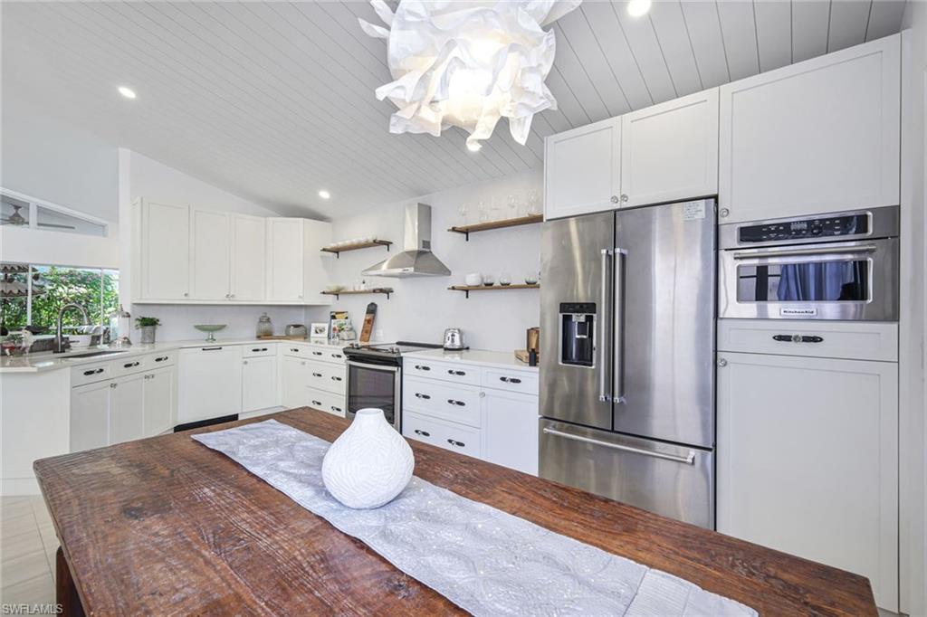 LAKESIDE - Residential