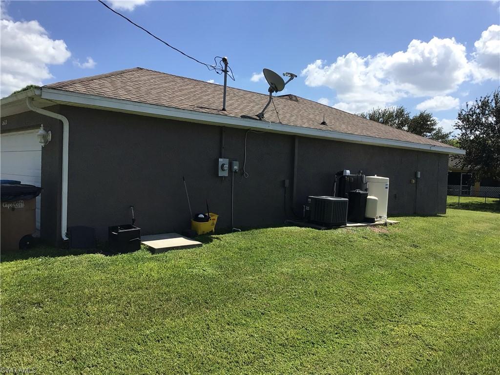 CAPE CORAL - Residential