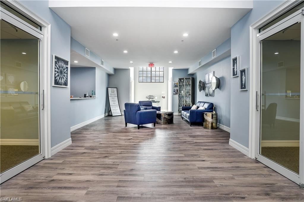 725 Cape Coral PKWY W