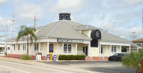 725 Cape Coral PKWY W CAPE CORAL FL 33914