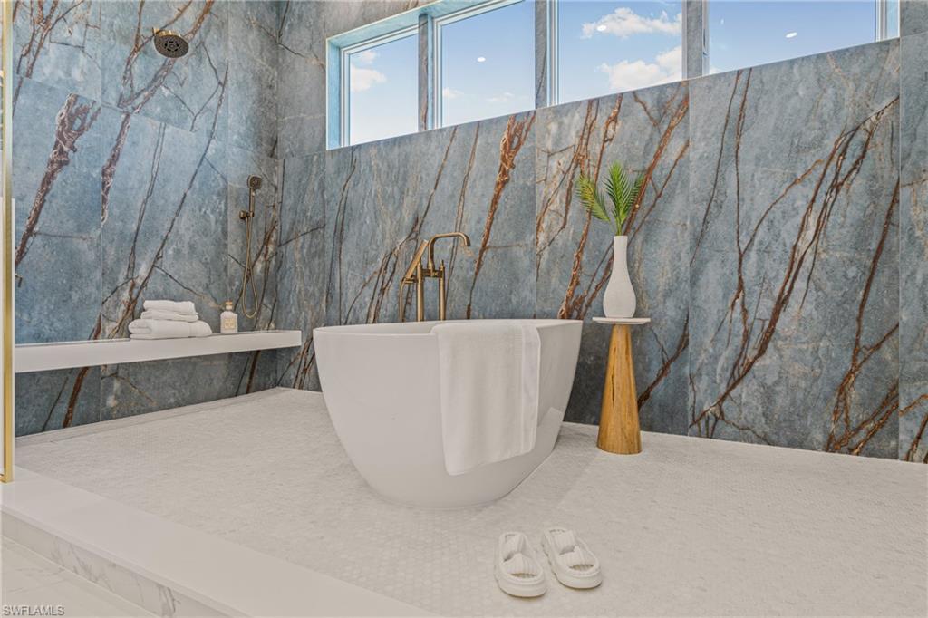 MCPHIE PARK - Residential