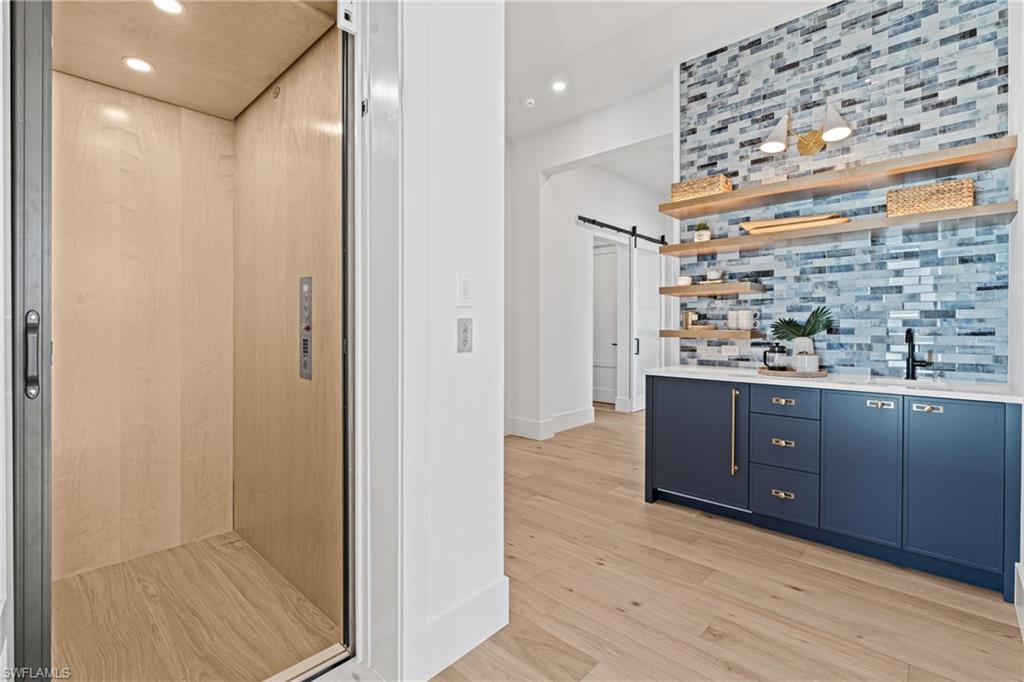 MCPHIE PARK - Residential