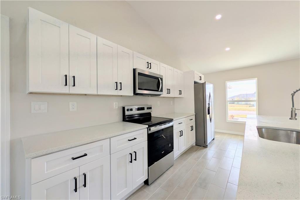 CAPE CORAL - Residential Lease