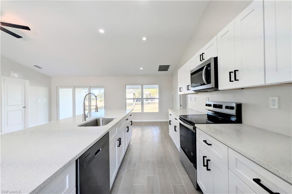 CAPE CORAL - Residential Lease