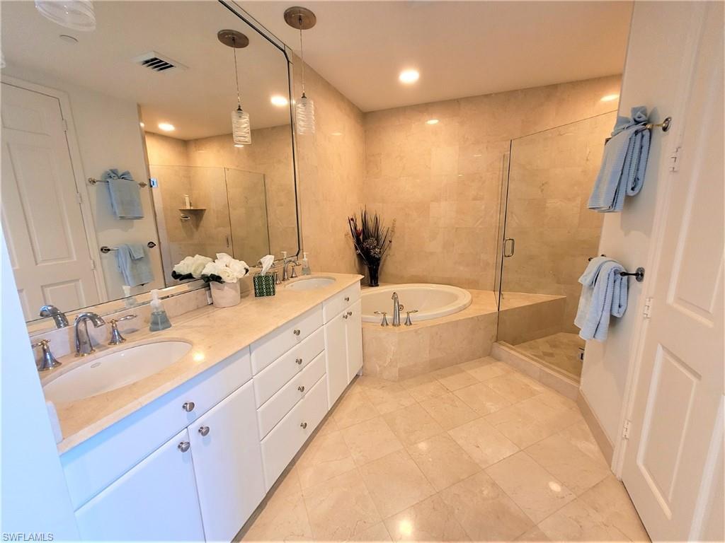 PIER 81 CONDOMINIUM - Residential