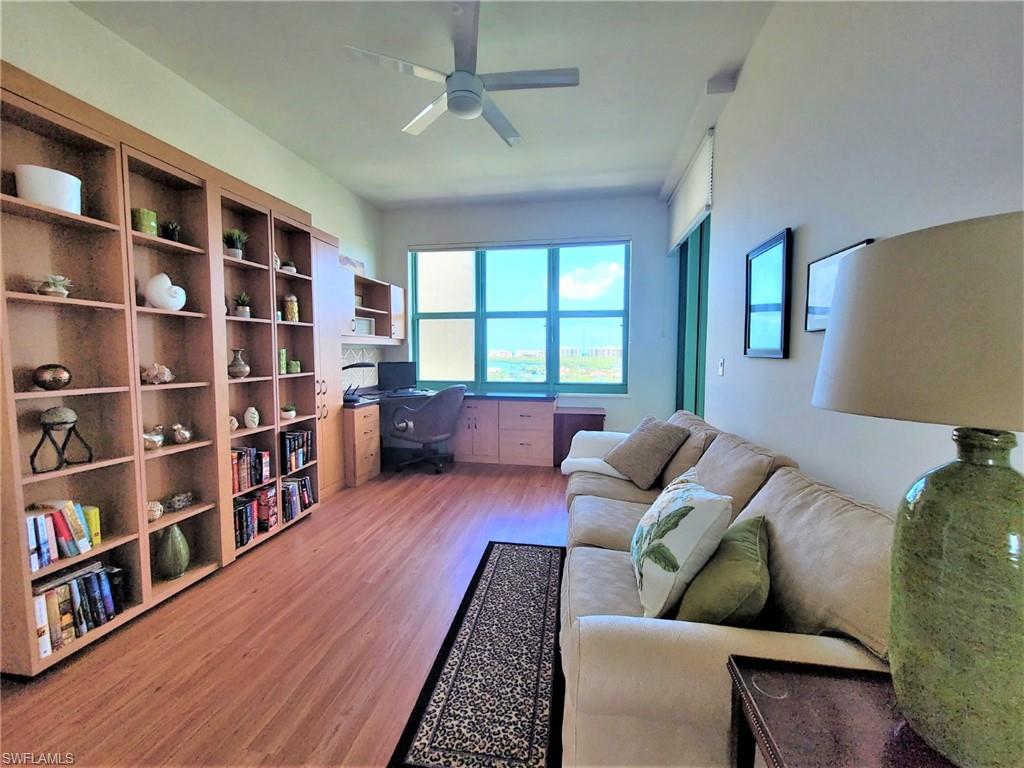 PIER 81 CONDOMINIUM - Residential