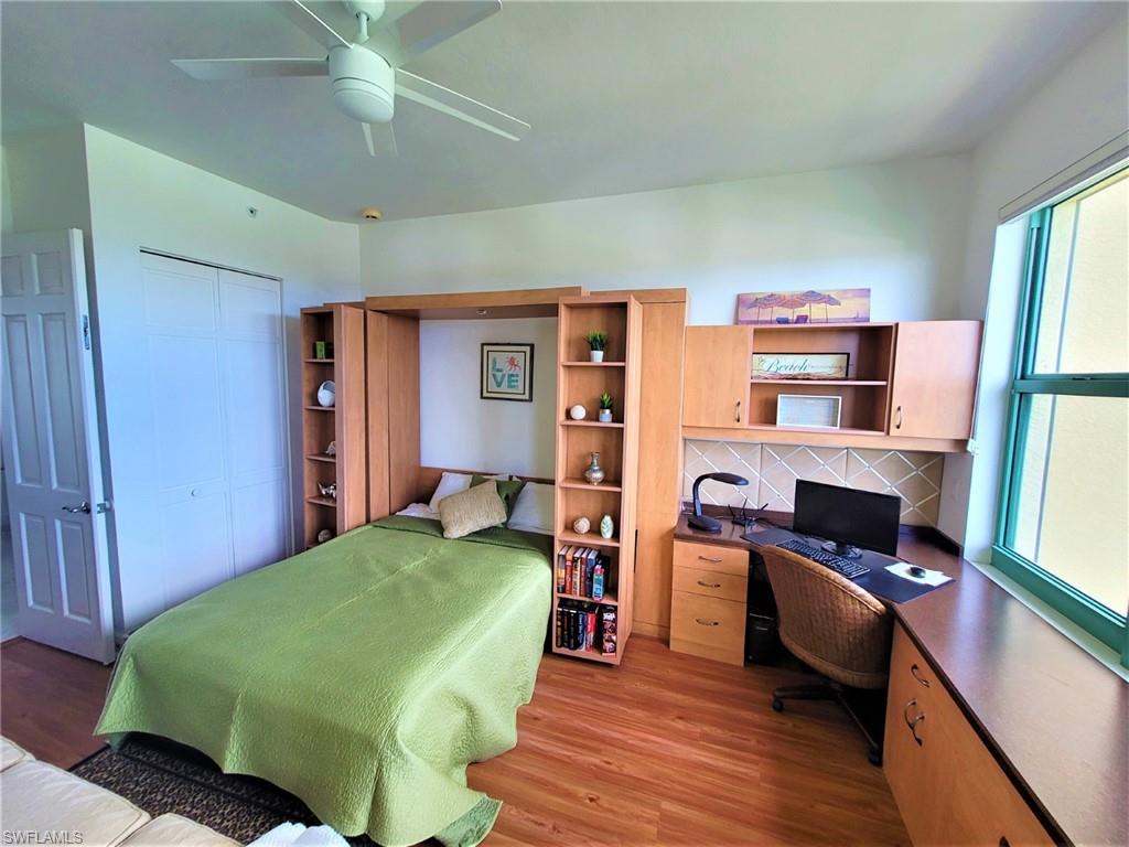 PIER 81 CONDOMINIUM - Residential