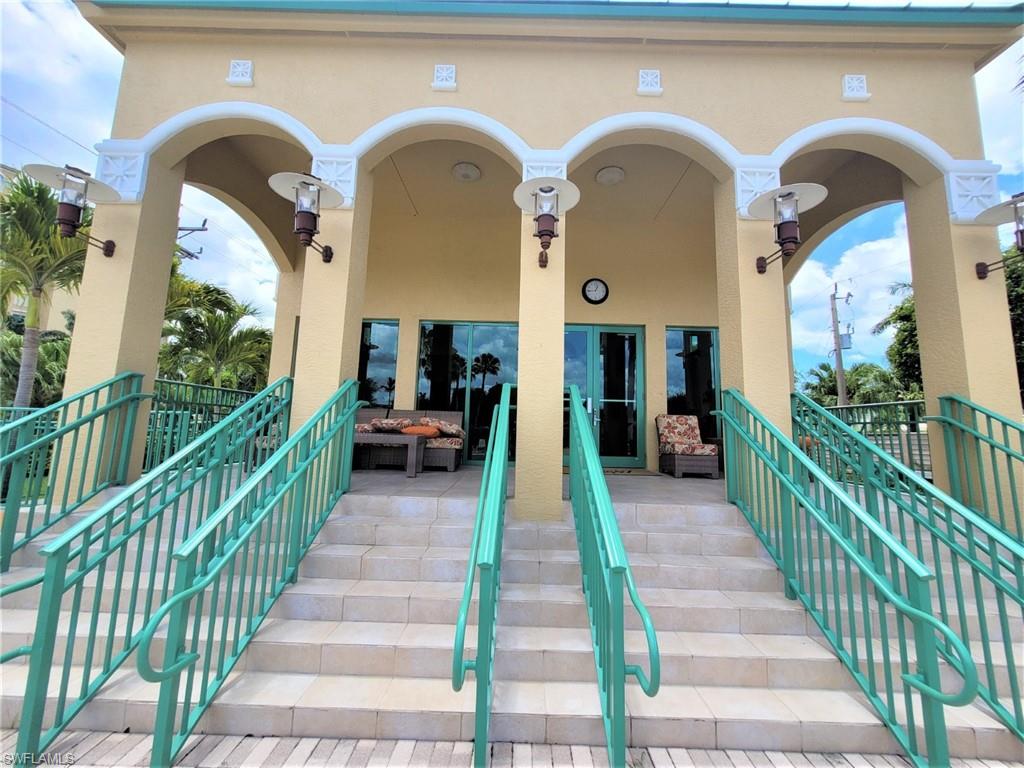 PIER 81 CONDOMINIUM - Residential