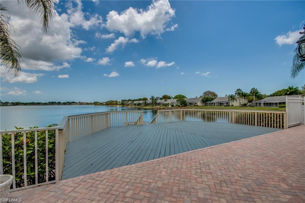 CROWN POINTE VILLAS - Residential