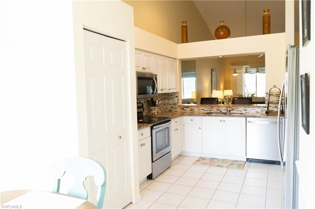 CROWN POINTE VILLAS - Residential